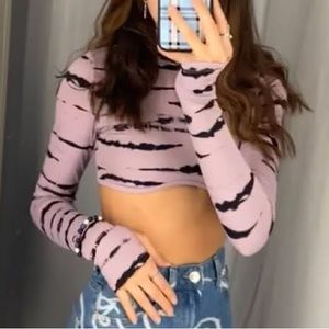 Light purple long sleeve crop top